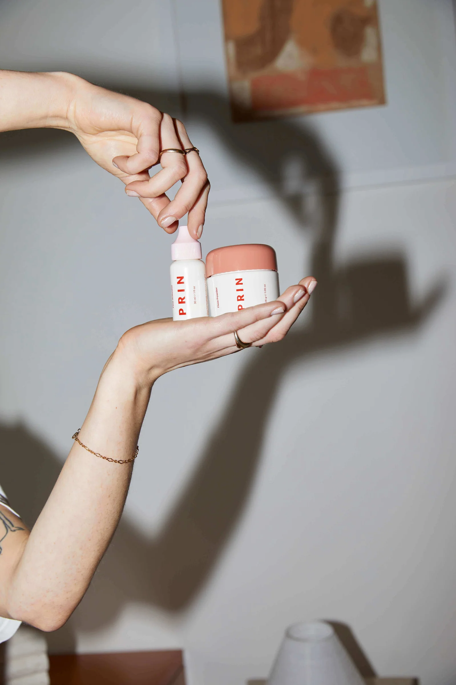 prin_flow_skincare_products_78544ee3-b4fb-4ffb-99f5-b016213d4fea_1598x2400_crop_center